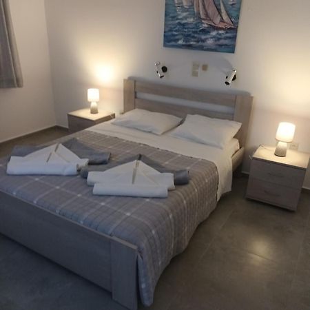 Holidays In Paros Alikí Eksteriør billede